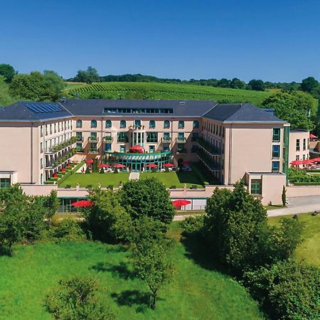 Victor'S Residenz-Hotel Schloss Berg Nennig Eksteriør billede Aerial view of the campus