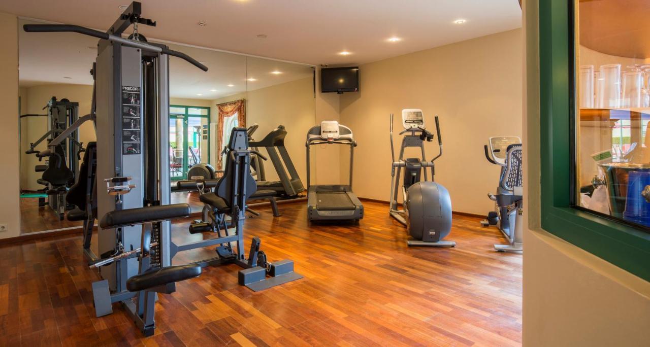 Victor'S Residenz-Hotel Schloss Berg Nennig Eksteriør billede A gym