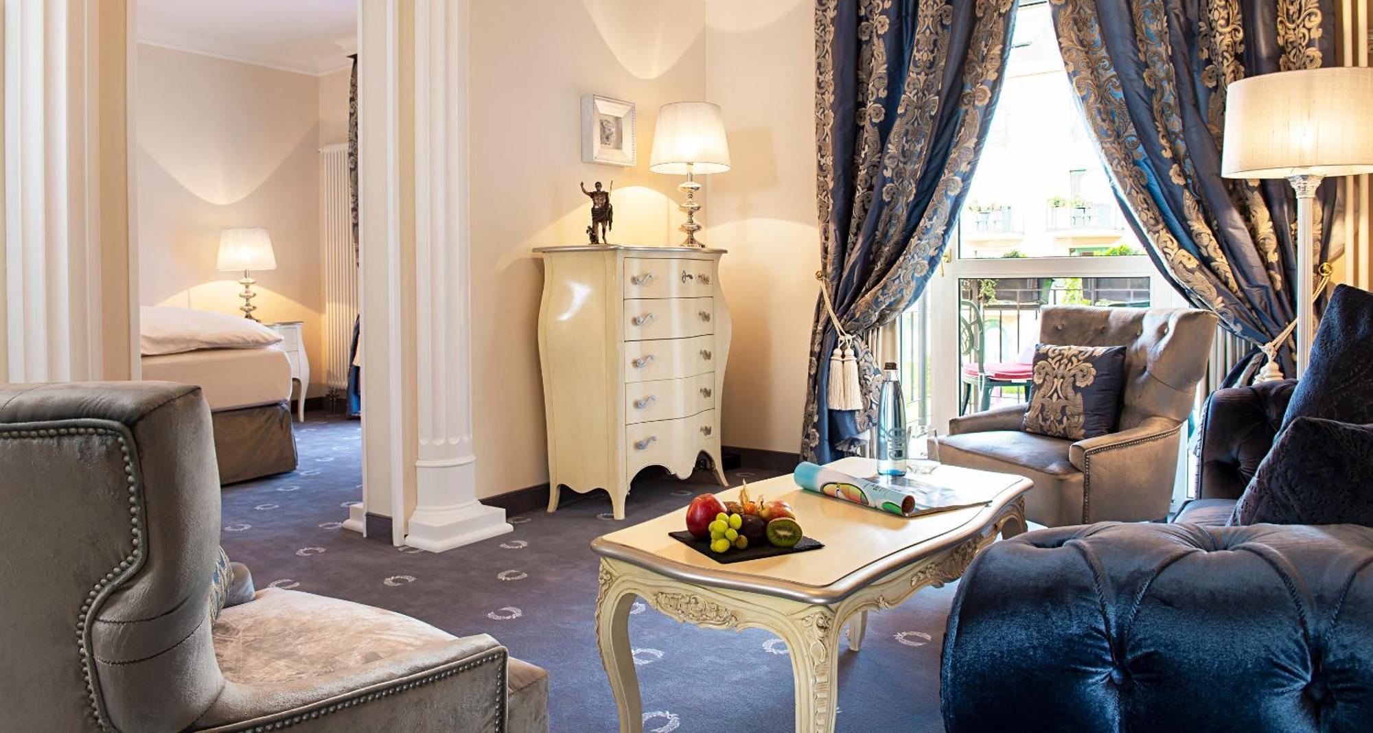 Victor'S Residenz-Hotel Schloss Berg Nennig Værelse billede Suite