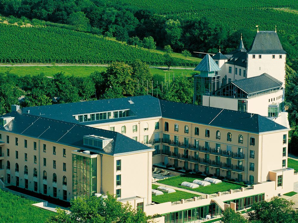 Victor'S Residenz-Hotel Schloss Berg Nennig Eksteriør billede The German Wine Hotel
